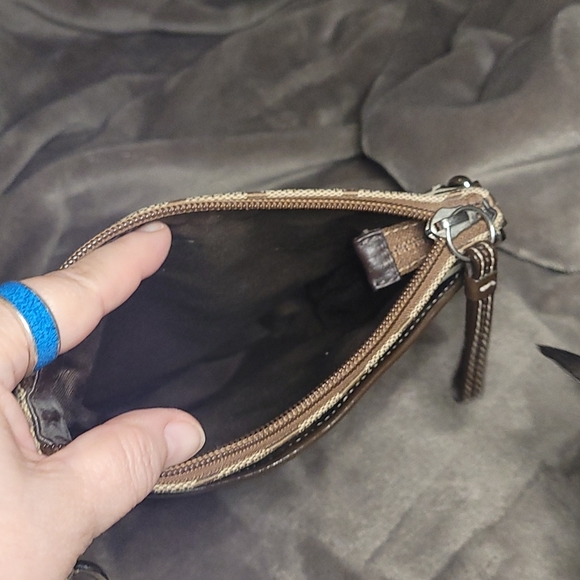 Coach brown signature cloth swingpack bag - Picture 4 of 5